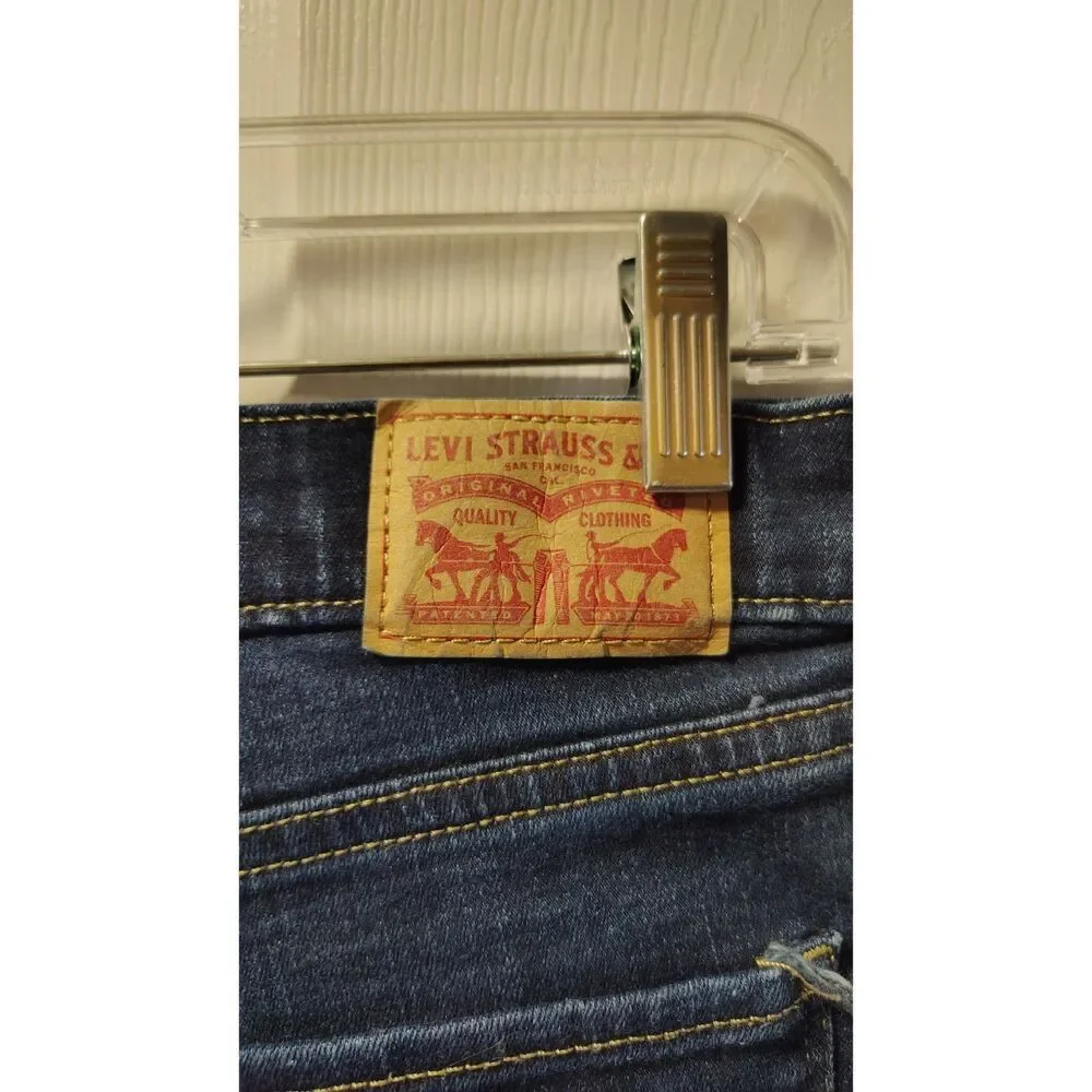 Levi Size 30 Dark Wash Denim Bermuda Shorts‎